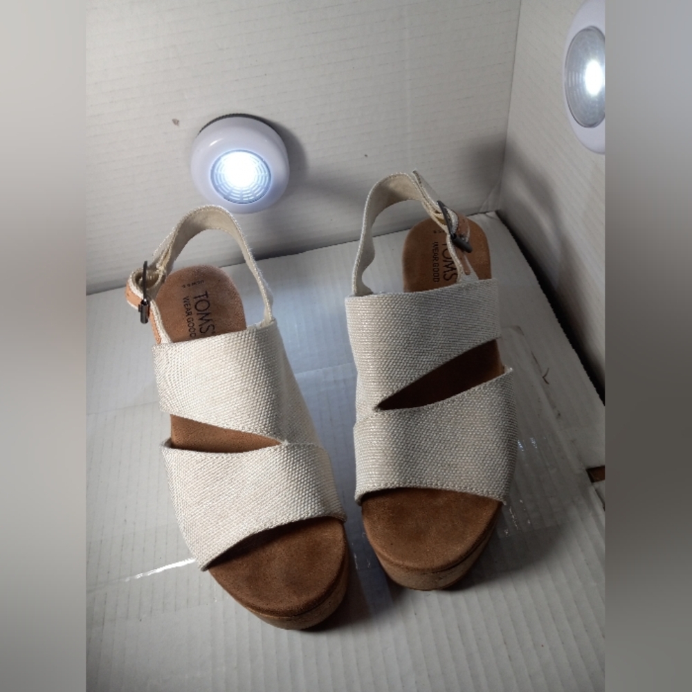 Toms Claudine Fabric Boho-Chic Natural Platform Wedge Sandals Feminine Bohemian